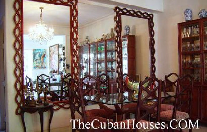 Ruth’s house in Vedado, 2-bedroom apartment.