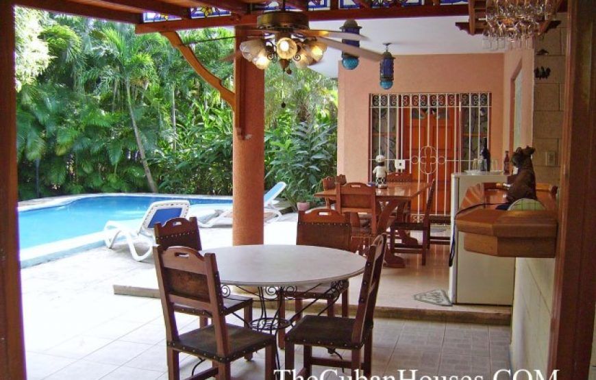 Michel’s house in Playa, 3 rooms with swimming pool and rancho