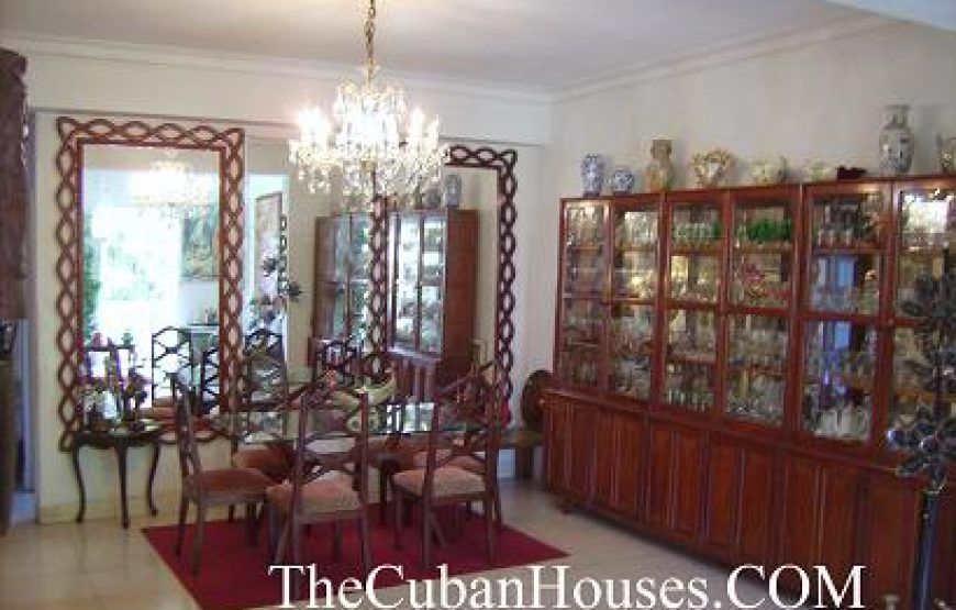 Ruth’s house in Vedado, 2-bedroom apartment.