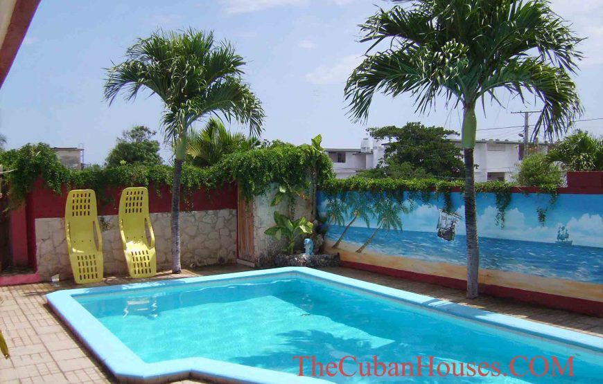 Maison Dania à la plage de Guanabo, 3 chambres avec piscine