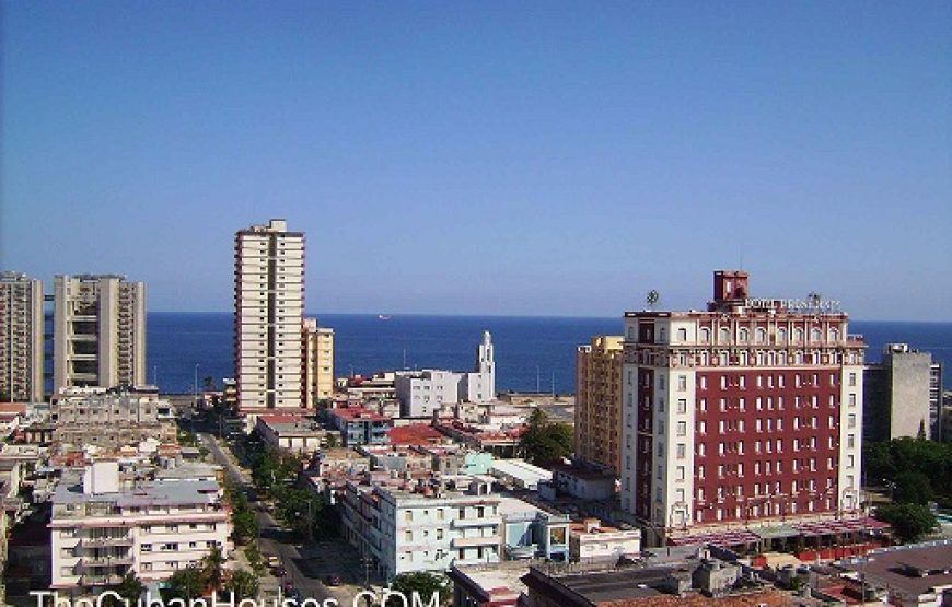 Masion Lupe à Vedado, 3 chambres avec vue sur la mer et sur la ville