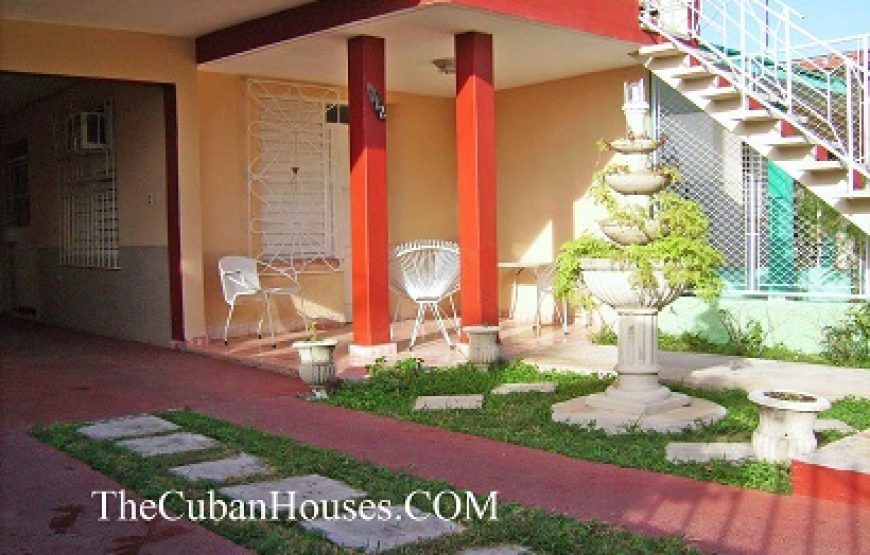 Marta House in Varadero, 4 rooms 180 meters from the beach