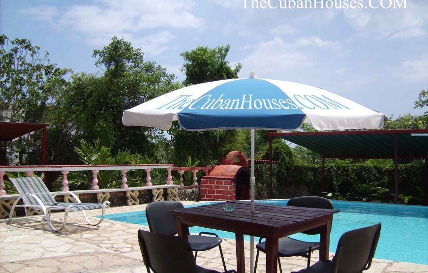 Orlando house in Guanabo beach, 5 rooms with pool.