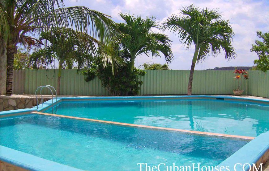 Tamara House in Guanabo beach, 4 rooms with pool