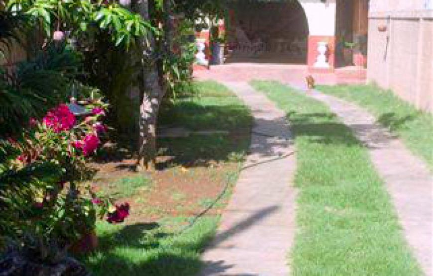 Casa Yamila en Varadero, 4 habitaciones con terraza y garaje
