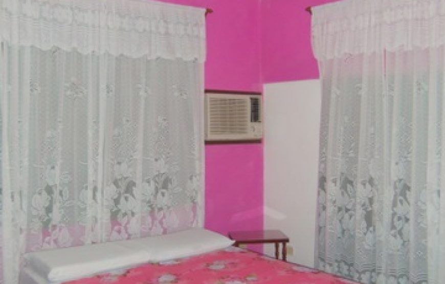Lidia House in Guanabo beach, 3 rooms with pool and rancho