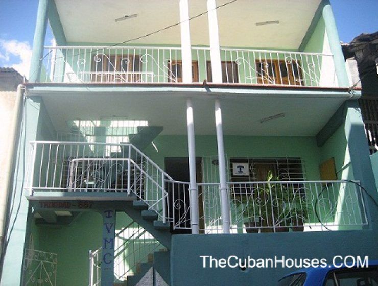 Janet House in Santiago de Cuba, 2 air-conditioned rooms.