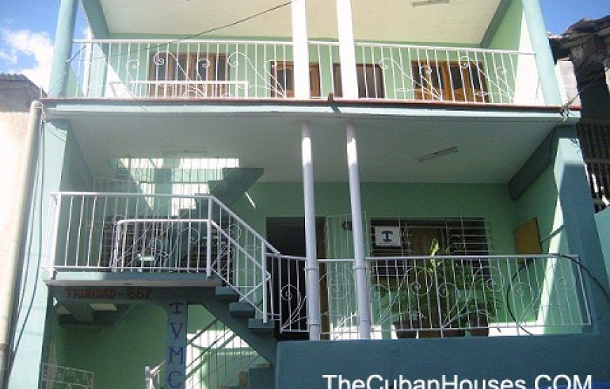 Janet House in Santiago de Cuba, 2 air-conditioned rooms.