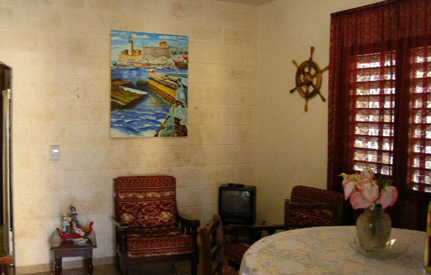 Casa María de los Angeles en playa Guanabo, 4 habitaciones.