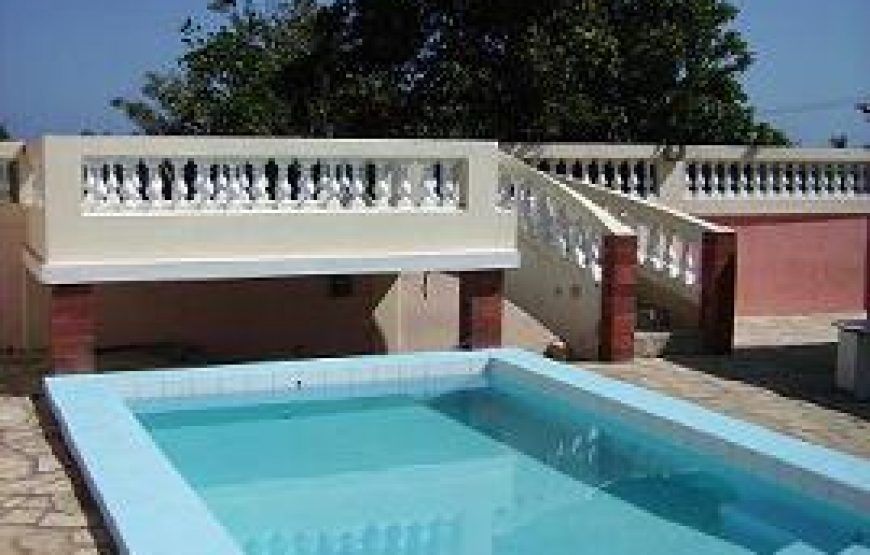 Casa Ángela en playa Boca Ciega, 3 habitaciones con piscina