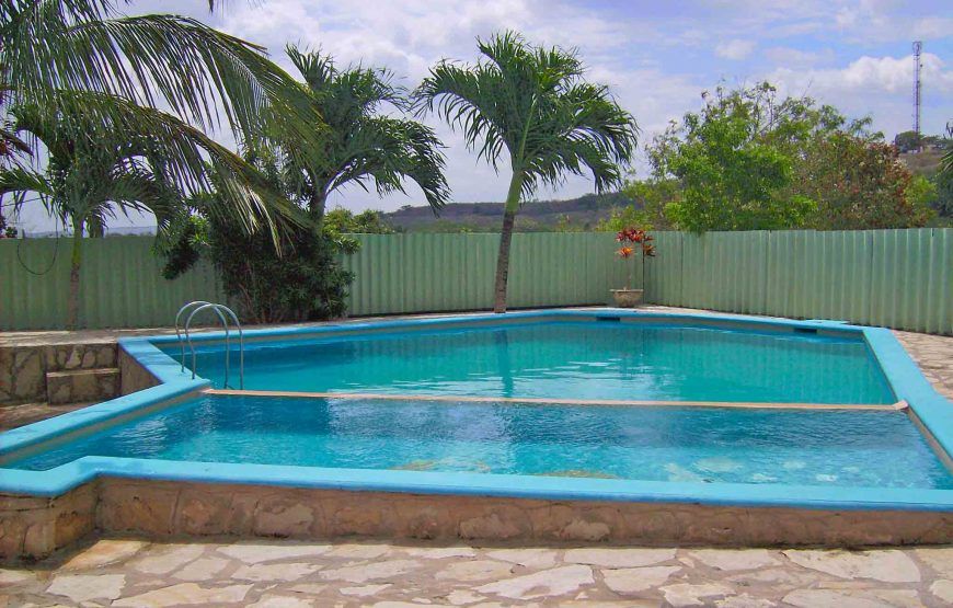 Casa Tamara en playa Guanabo, 4 habitaciones con piscina