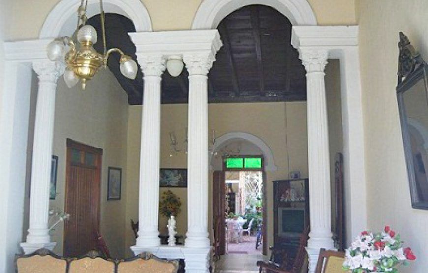 Juan Carlos House in Trinidad, 5 rooms near the historic center