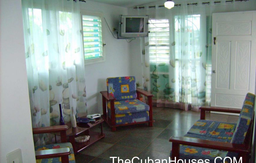 Isabel House in Varadero Beach, 2 rooms with terrace