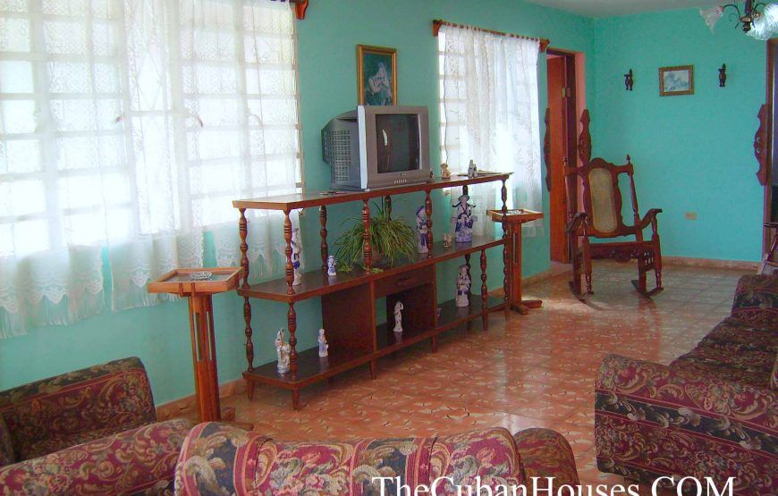 Maison Tamara à la plage de Guanabo, 4 chambres avec piscine