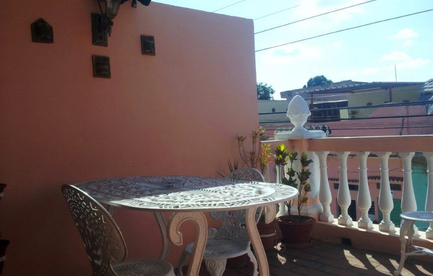 La Caridad House Inn in Trinidad, 2 air-conditioned bedrooms.