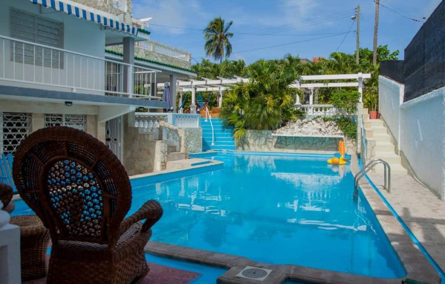 Hostal La Pimienta à Boca Ciega Plage. Avec belle piscine
