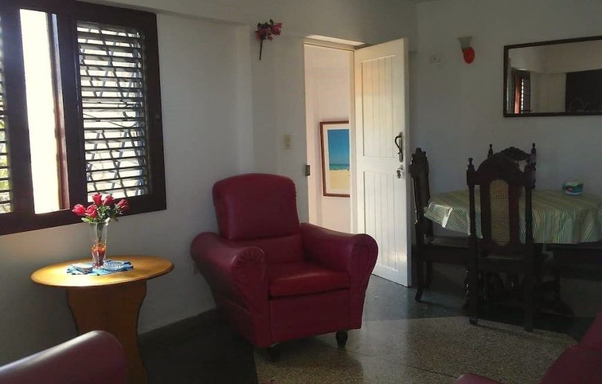 Casa Ángela en Playa Boca Ciega, 4 cuartos con piscina y ranchón