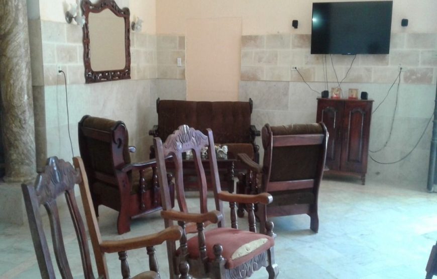 Liduvina´s house in Vedado, cheap room in Havana