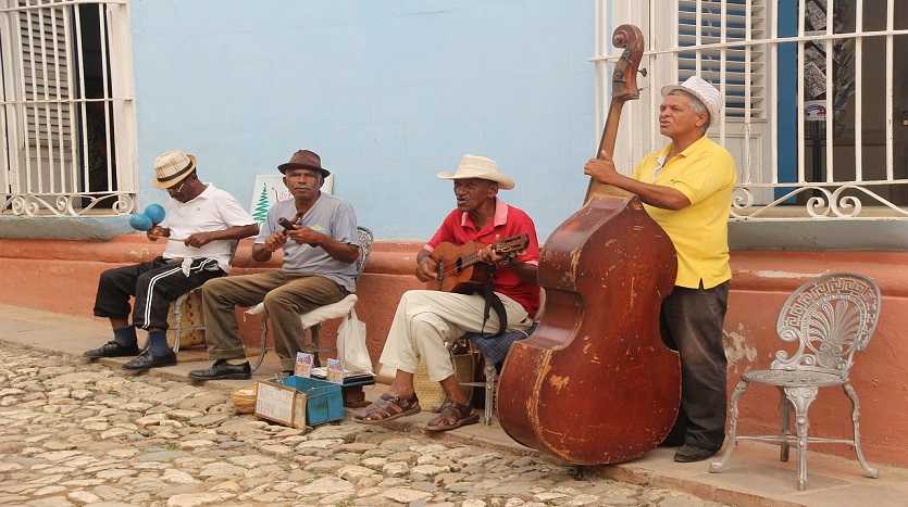 Músicos en Trinidad Cuba