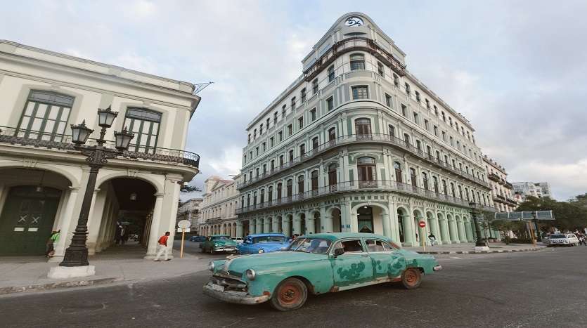 autos clásicos en La Habana