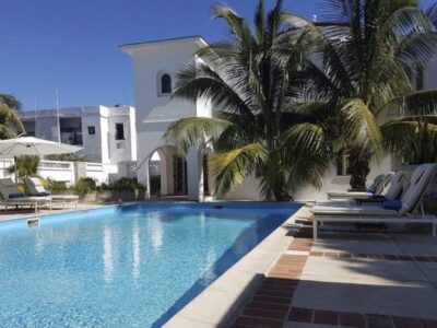 Maison VIP Leblanc à Miramar, La Havane, 6 chambres, bar et piscine