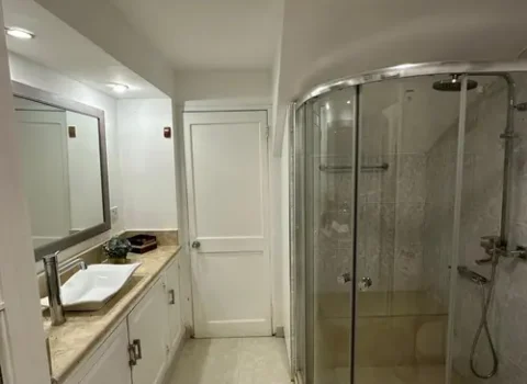 apartamento-carolina-vedado-habana-bano