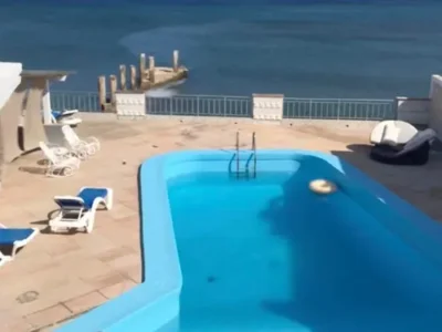 Maison d’Alicia à Santa Fe. Piscine, Billard et Vue sur la Mer