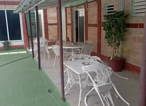 casa-alicia-y-jorge-cienfuegos-terraza