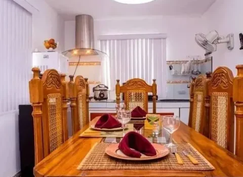 casa-artemio-miramar-comedor