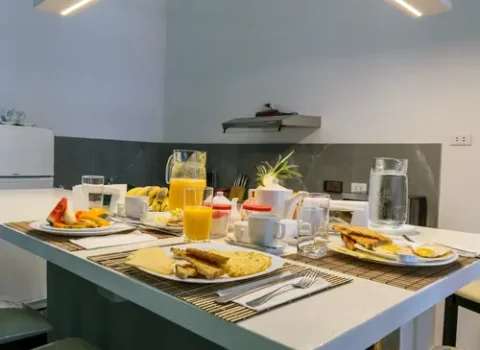 casa-la-academia-centro-habana-comedor
