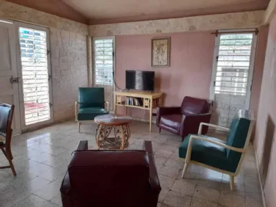 Maison de María Antonia à Guanabo. Animaux Acceptés et à Seulement 150 Mètres de la Plage