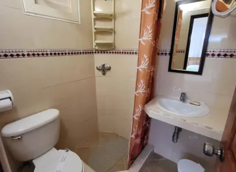 casa-vicente-y-yusy-vinales-bano