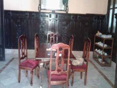 Liduvina house in the Vedado, cheap room in Havana
