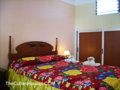 Home Dayrolis in playa Boca Ciega, 5 bedrooms with pool and dinner