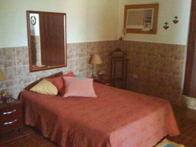 House of Suleyka in Santa Fe, 4 rooms with swimming pool and ranch