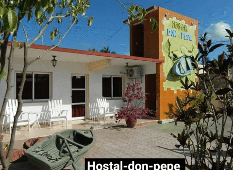Hostal-Don-Pepe-en-Playa-Larga-Cuba