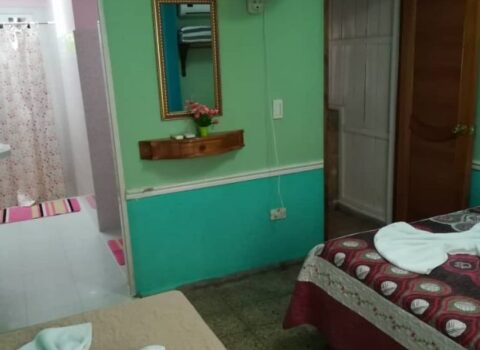 Hostal-Tiki-Habitacion-1