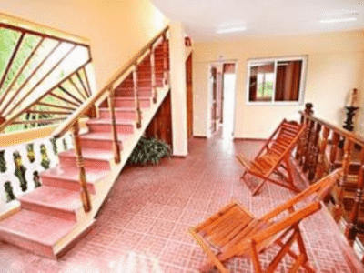 Casa de Yeni en Playa Larga, Cuba. Hostal de tres habitaciones con ranchón