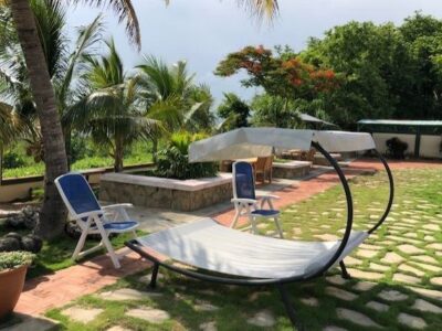 Hostal El Capitán en Playa Ancon. Casa frente al mar